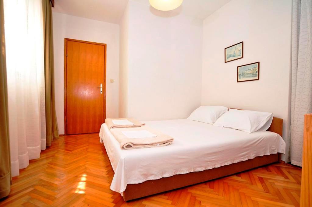 דרבניק Apartmani More מראה חיצוני תמונה